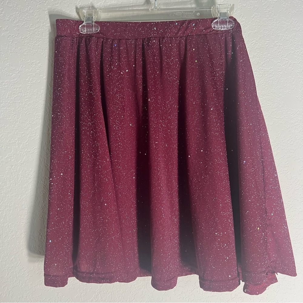 NWOT Burgundy glitter skirt